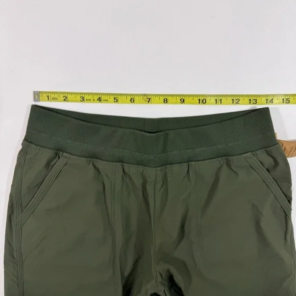 New Title Nine Clamberista Shorts 4 Inseam Green Size 6 Hiking - Picture 4 of 6